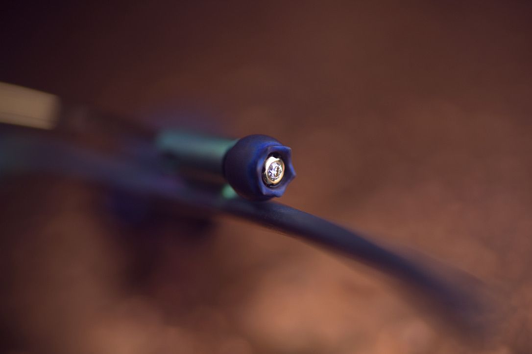 Брошь и серьги «Черника»